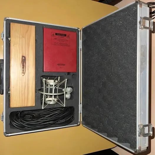 Microfone Avantone CV12 valvulado Diafragma large - Foto 3