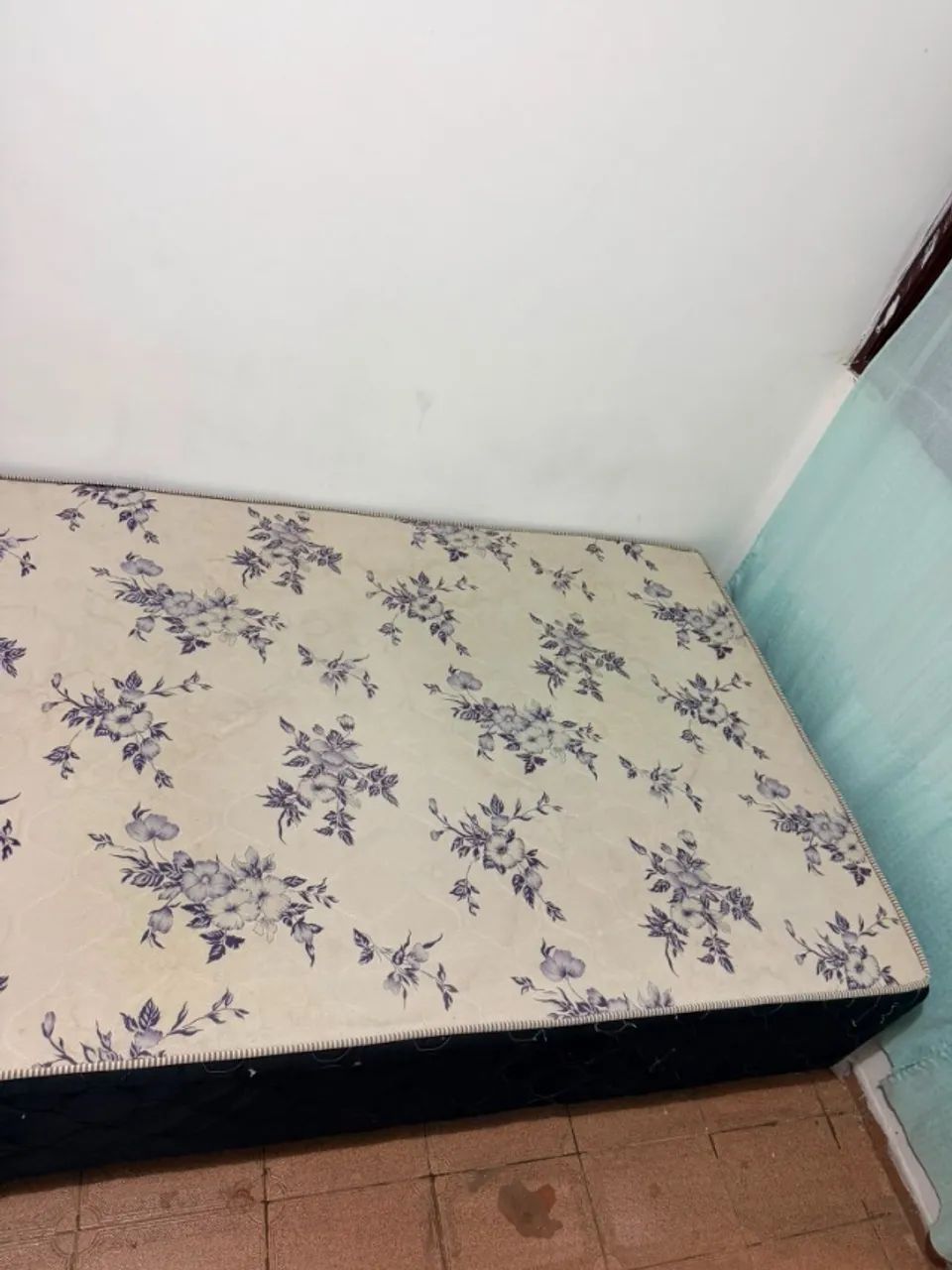CAMA DE CASAL SEMI NOVA !! - Foto 2