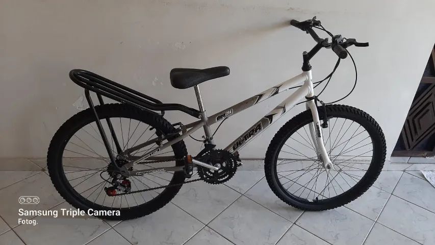 Vendo Bicicleta seminova,18 marchas, aro 24