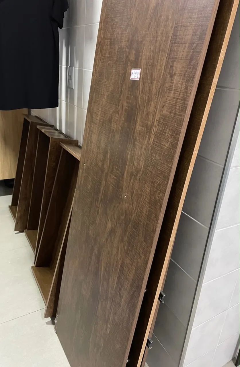 Guarda Roupa 4 portas e 3 gavetas - Foto 4