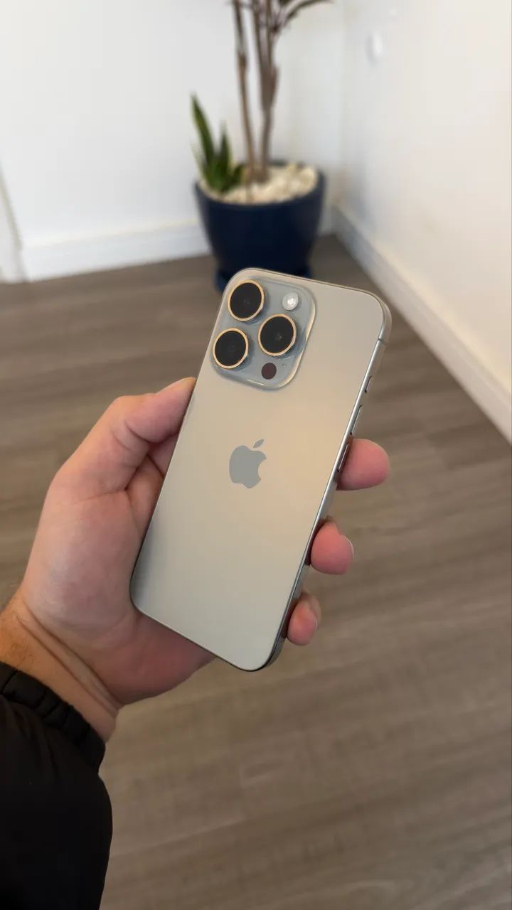 iPhone 15 pro 128gb natural  - Foto 3