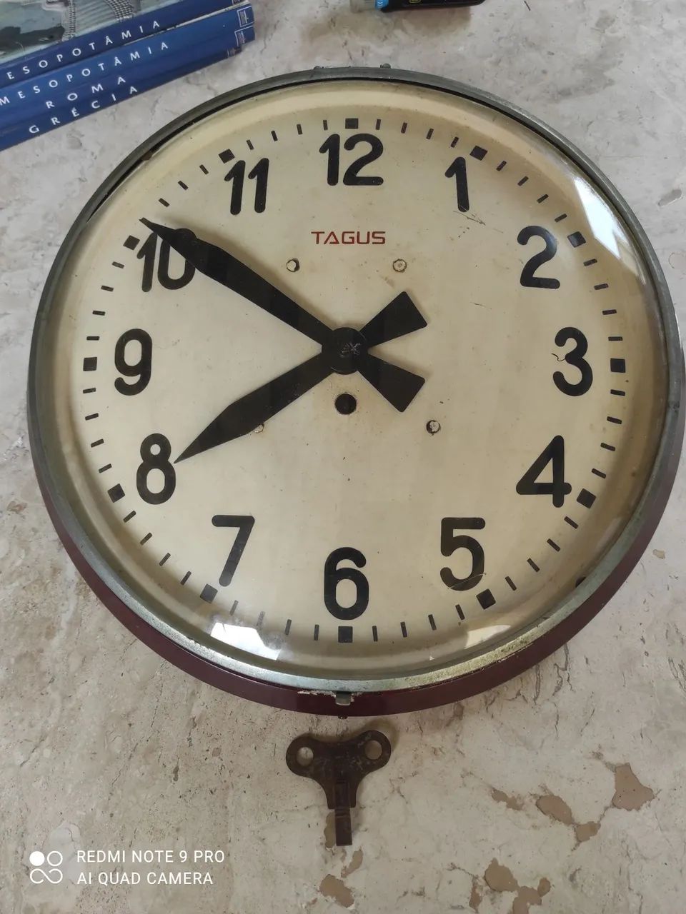 Relógio antigo,MARCA TAGUS,para restauração,Leia: