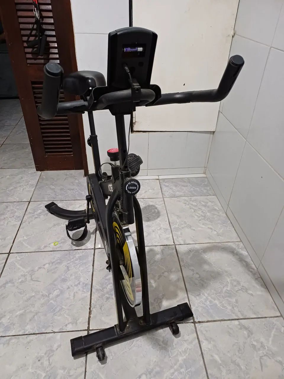 Bike Ergométrica - ACADEMIA  - Foto 5