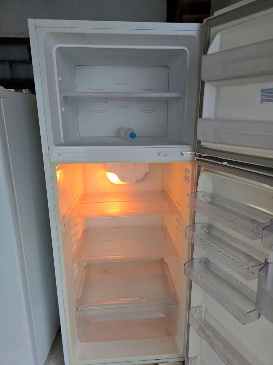 Geladeira Electrolux FUNCIONANDO PERFEITAMENTE  - Foto 3