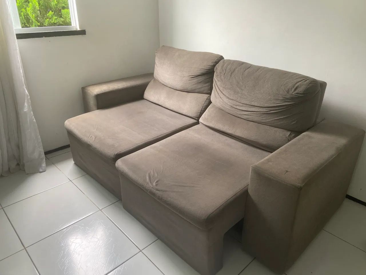 Selling a reclining sofa432959157164451840