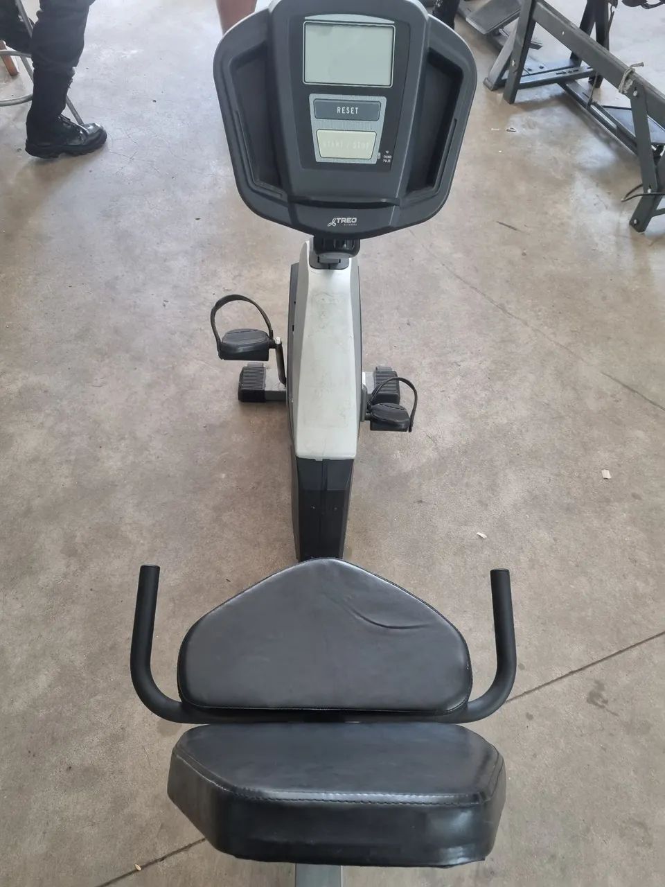Vendo novissima bicicleta ergometrica funcionando perfeitamente!! - Foto 3