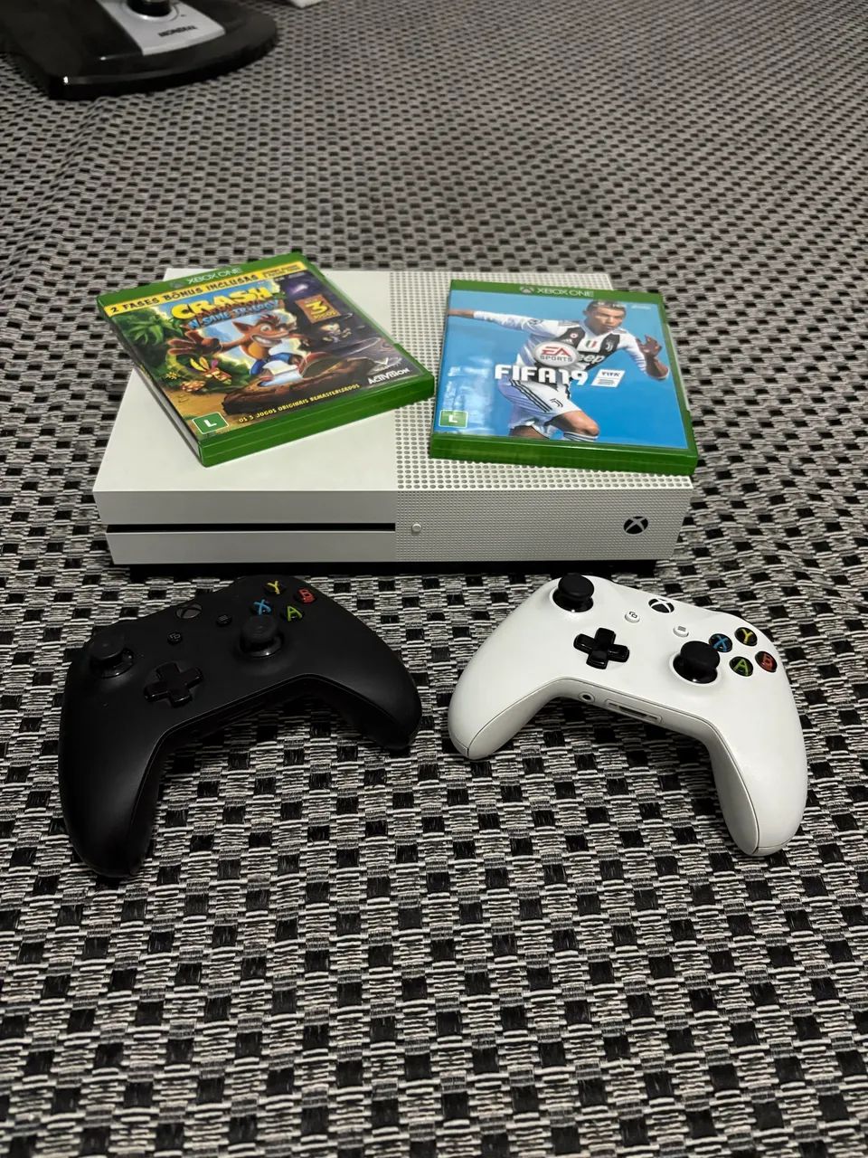 Xbox One S