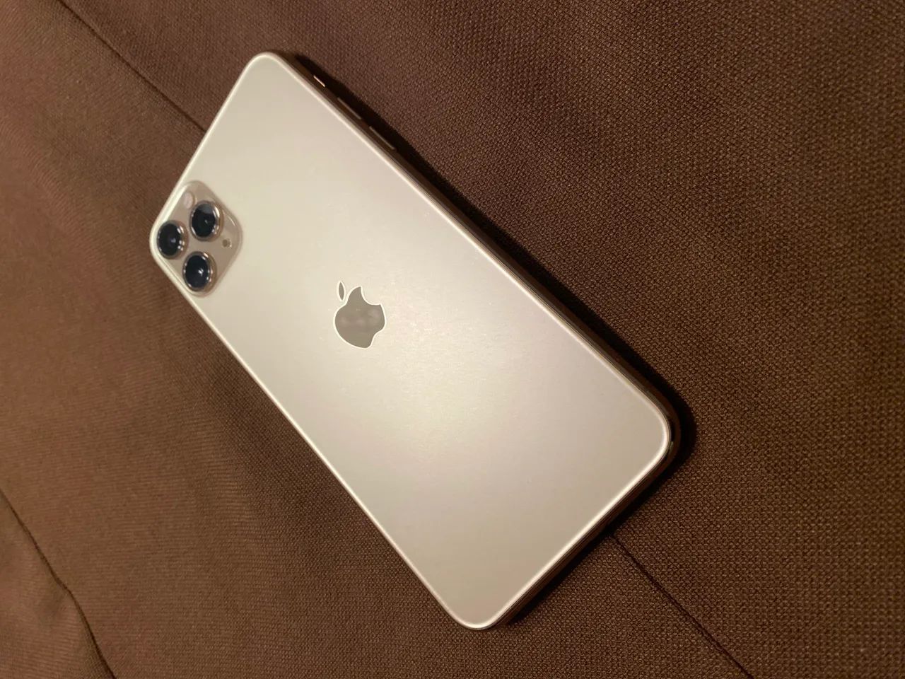 iPhone 11 Pro Max Gold 256gb - Celulares e Smartphones - Bela