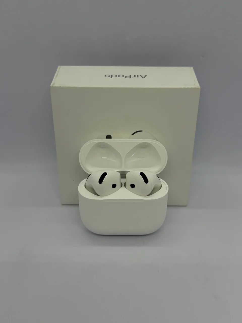 AirPods 4 Apple Original A3050/A3053 - Pouquíssimo Usado - Fones