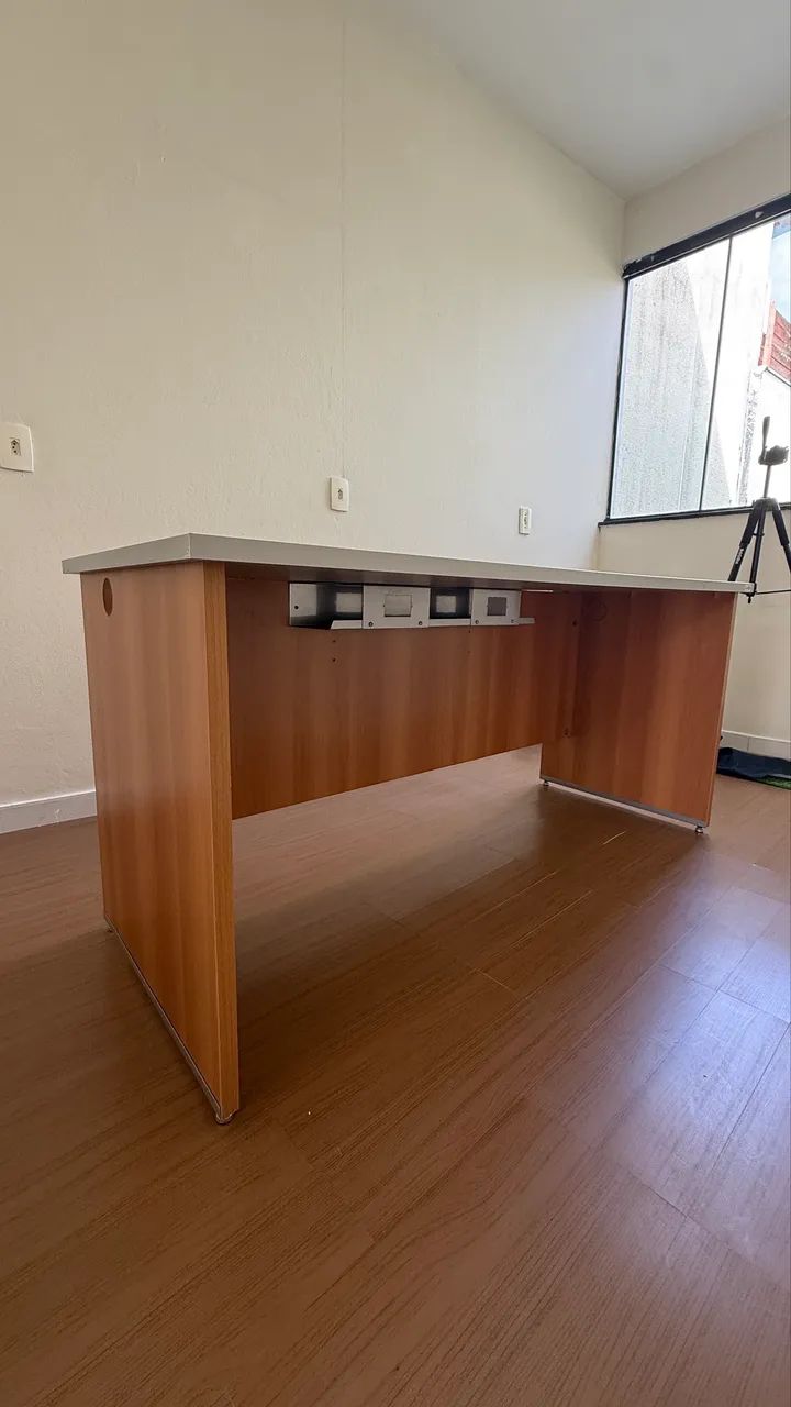 Mesa escritório impecável  - Foto 4