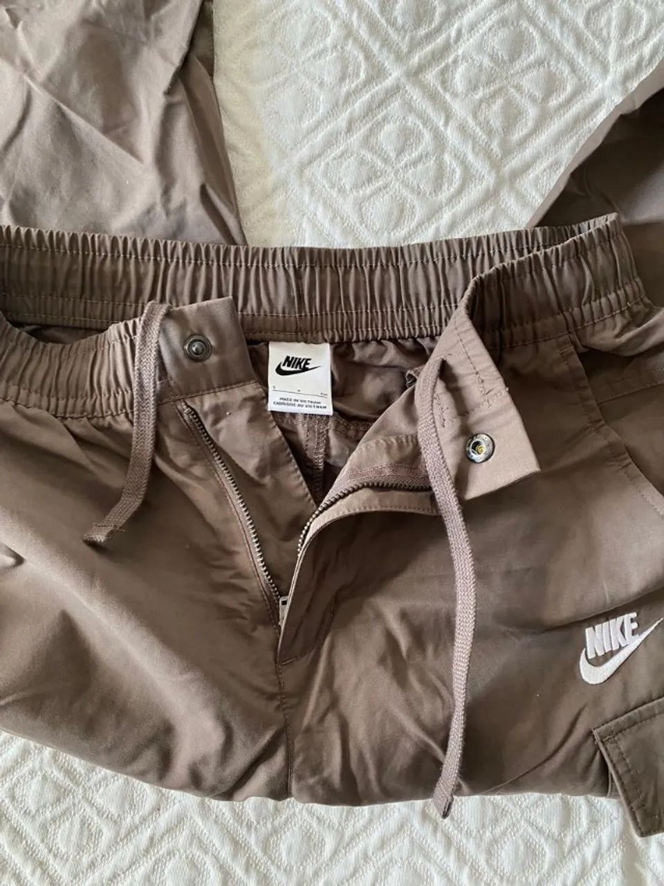 calça nike cargo p marrom - Foto 2