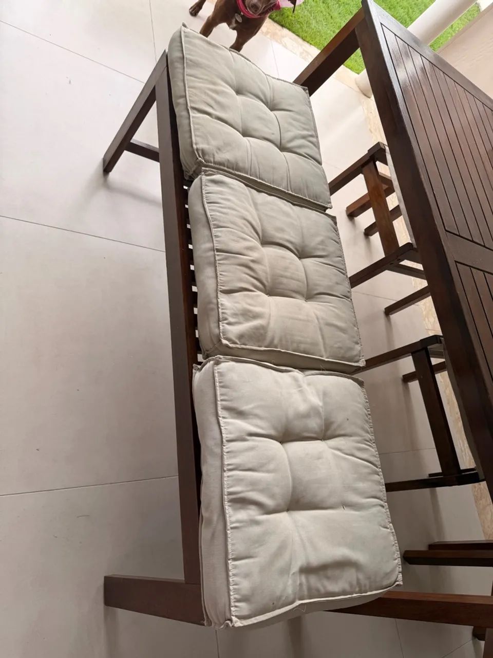 Conjunto de mesa, cadeiras e banco - Foto 3