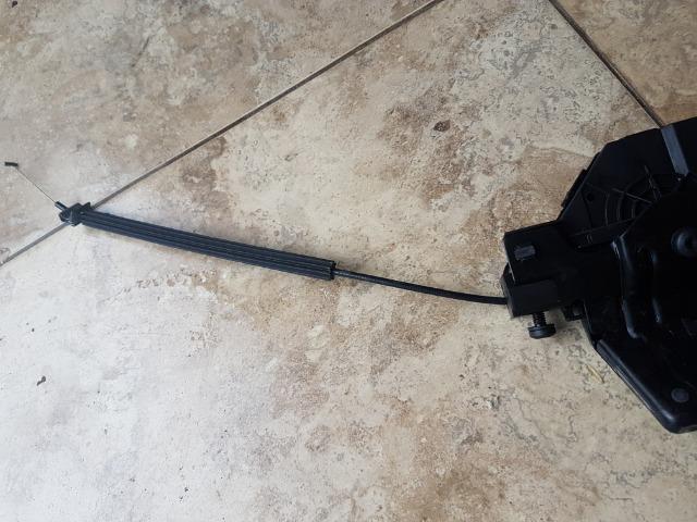 Fechadura eletrica da trampa traseira bmw 325 i original - Foto 4