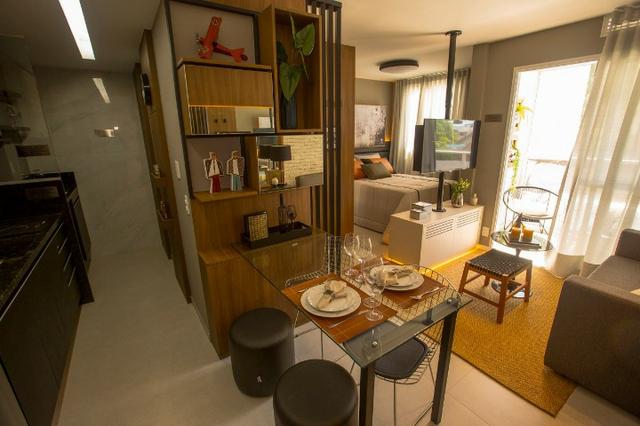AN - Quarto e sala decorado em Vitória-Praia do Suá
