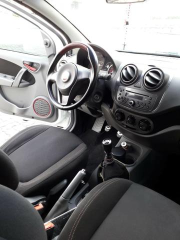 Palio Sporting - Onix/ HB20