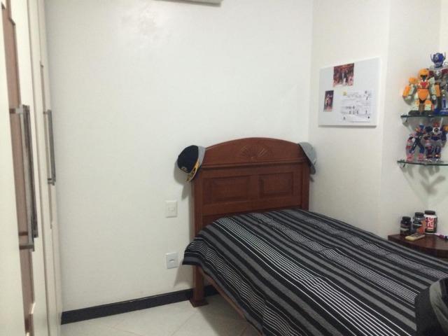 Linda casa triplex, 3 quartos, 3 vagas de garagens, Piscina e churrasqueira - Foto 5