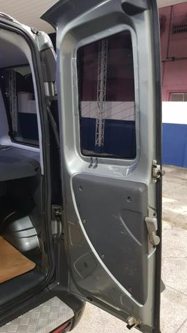 Fiat Doblò ADV , 6 lugares, muito nova - Foto 18