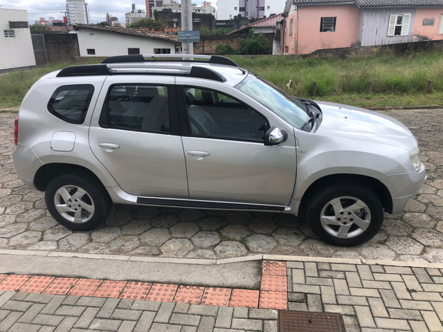 Duster 1.6 completa muito nova !!!!!!!!!!!