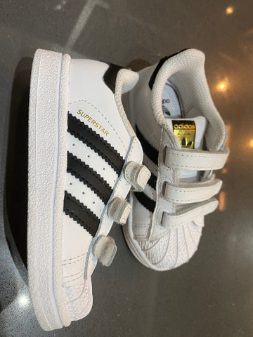 Tênis Adidas Superstars - Foto 2