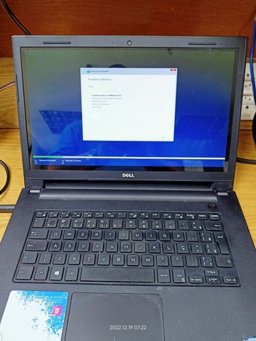 notebook dell  i3 4005u  1.7 ghz ,4g  memória ,HD ssd120 g