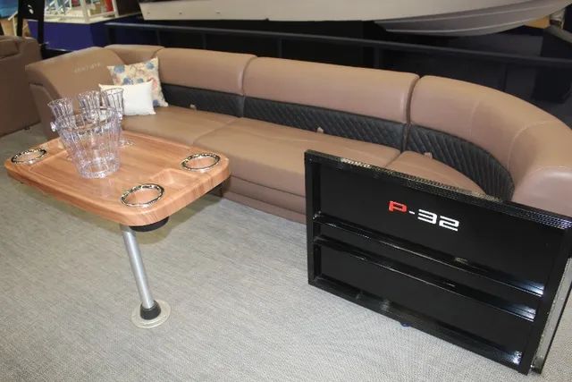 Ventura Pontoom P32 Lançamento 2024 - Foto 7