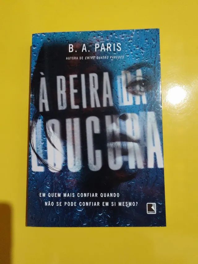 À beira da loucura. Com brinde. Produto novo. - Foto 3