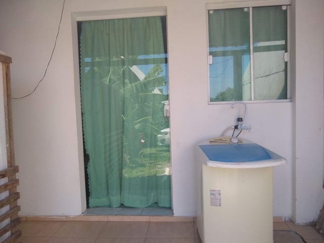 Suíte funcional com entrada independente na praia do santinho  - Foto 12