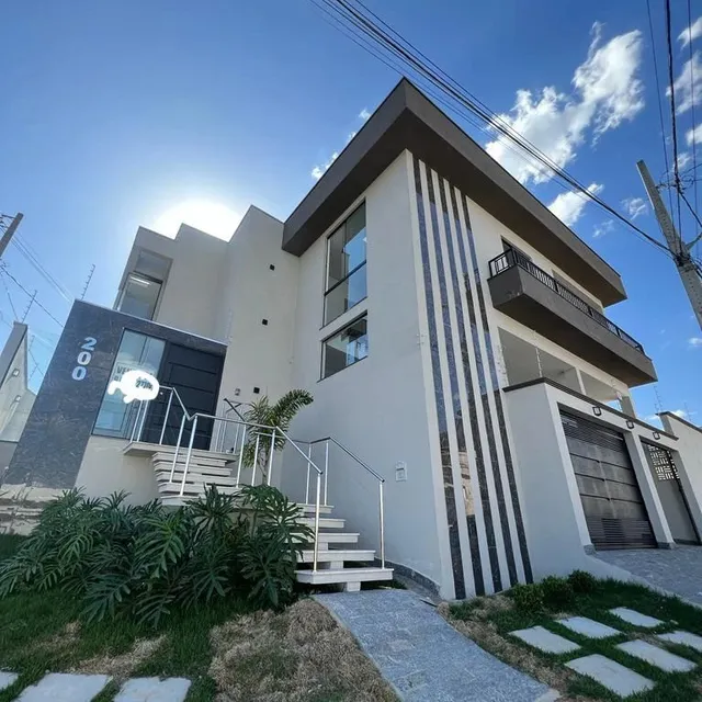 Casa de alto padrão a venda em Varginha