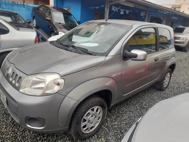 Comprar Hatch Fiat Uno 1.0 Flex Vivace Evo Branco 2013 em