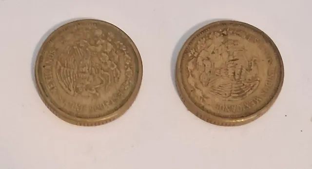 Moeda Antiga de 100 Pesos Mexicanos - 1984 E 1985 - Foto 2