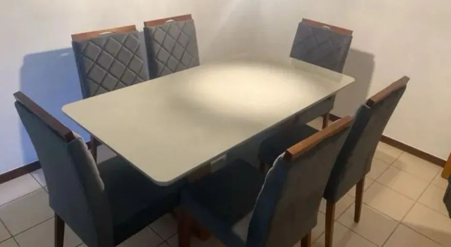 Mesa de jantar 6 cadeiras (novos)
