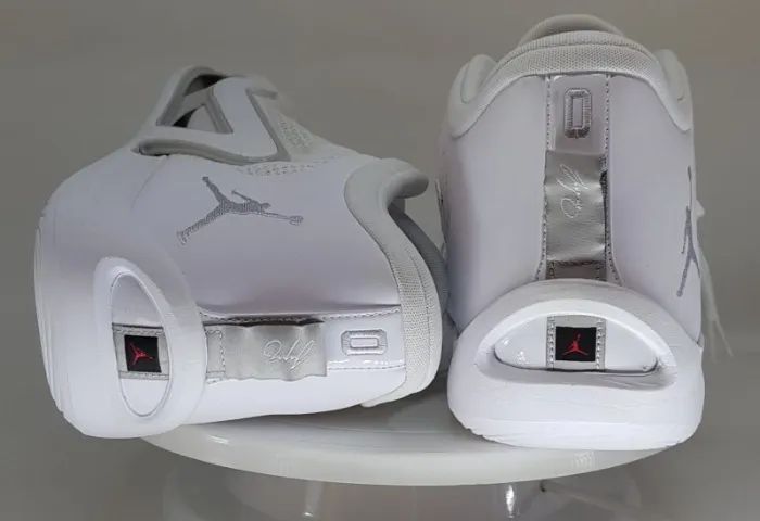 Tenis Nike Jordan Deuce Masculino Branco Tamanho 51 ( Us 18) - Foto 4