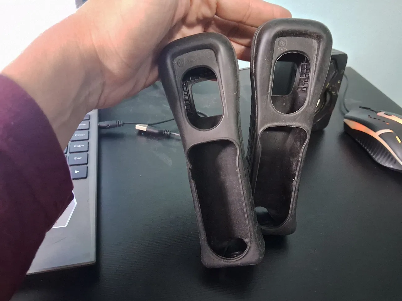2 protetores silicone controle wii motion preto