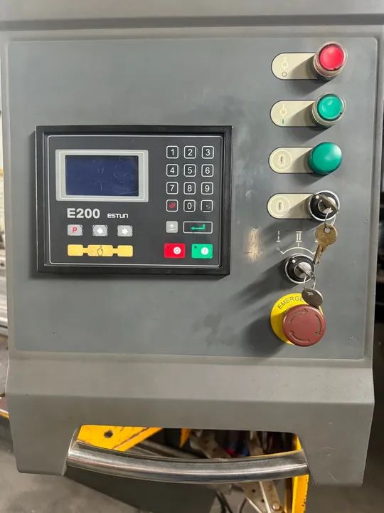 Dobradeira CN Calvi WC67K-40/2500 - Foto 5