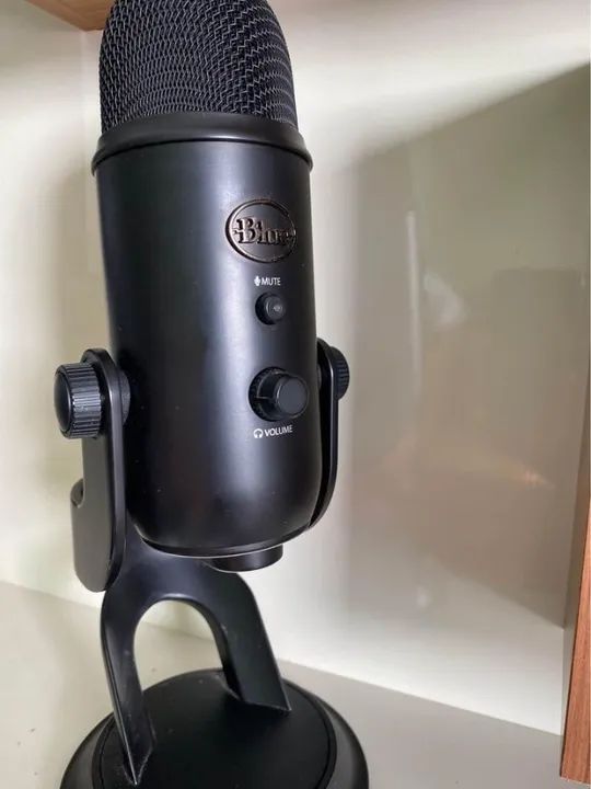 Microfone Pro Blue Yet