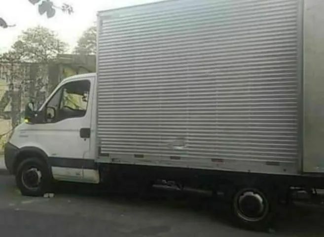 Entregas e serviços 