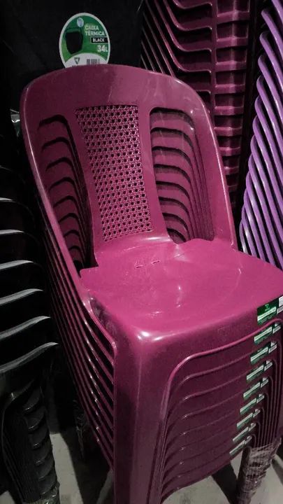 Cadeira de plástico  - Foto 2