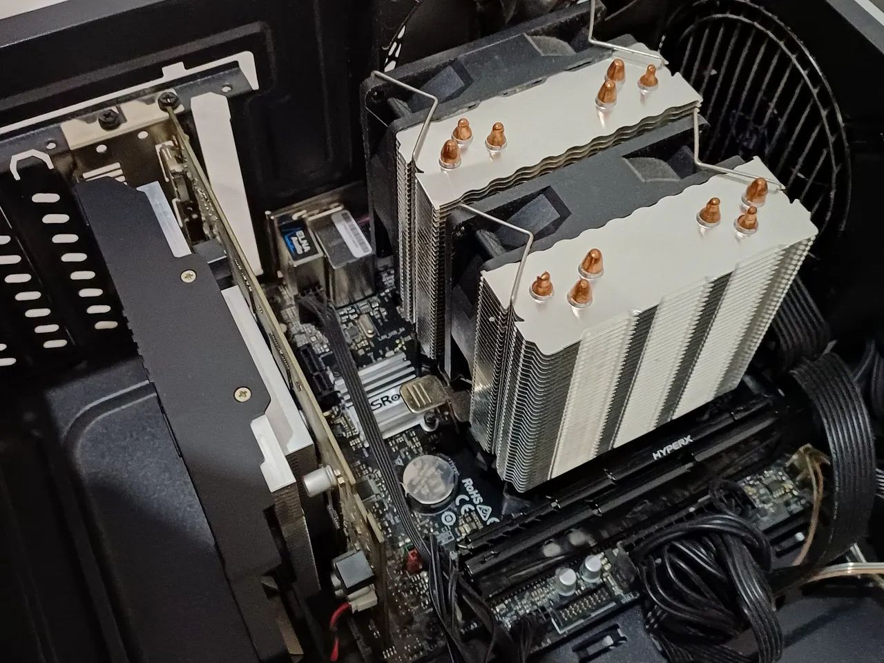 Kit completo i5 8400 + 16gb de RAM + placa de video