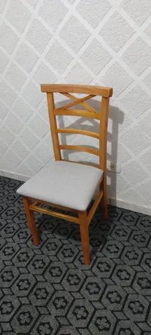 Cadeira de madeira, Modelo X com estofado cinza - $249,00 cada - Foto 5