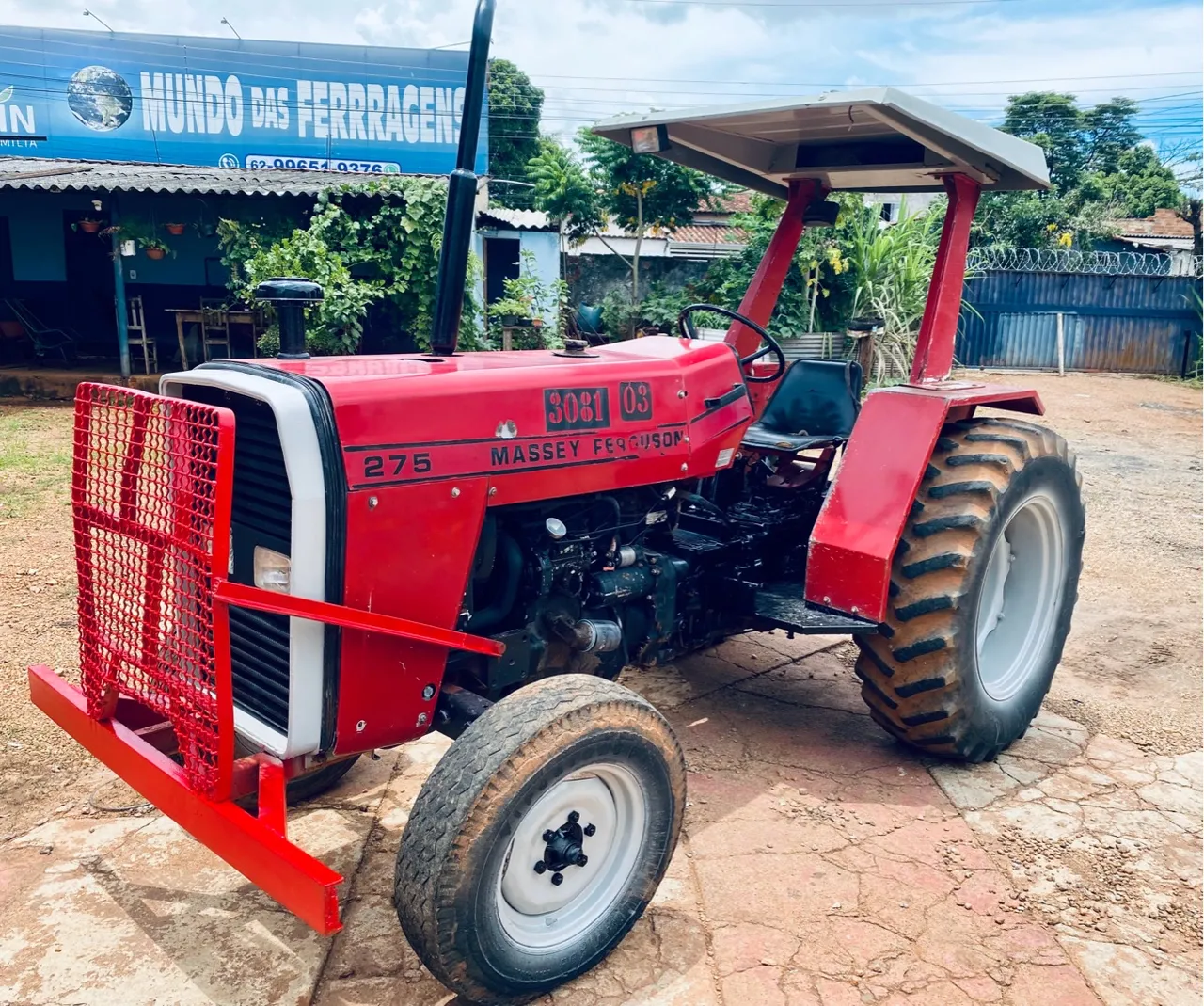 Trator Massey Ferguson 