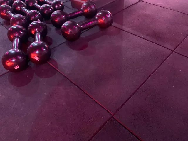 Piso borracha 50x50cm 15mm preto emborrachado R$18,95 - Foto 4