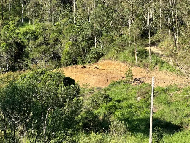 Terreno p/ Sítio Gravatal próximo a Cachoeira ESCRITURA