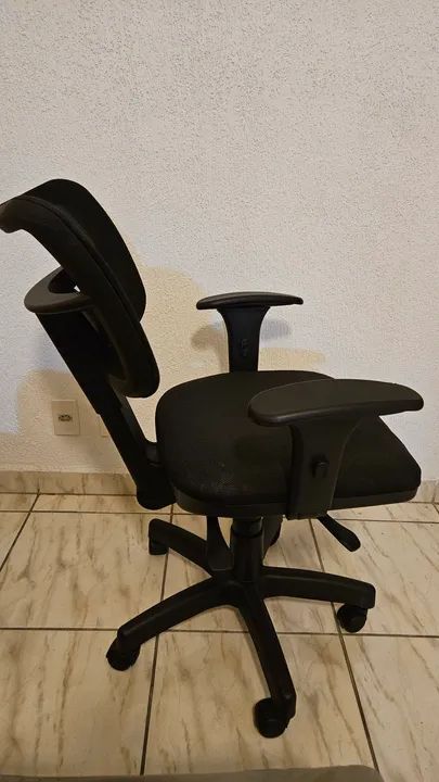 Cadeira de escritório usada - Foto 4