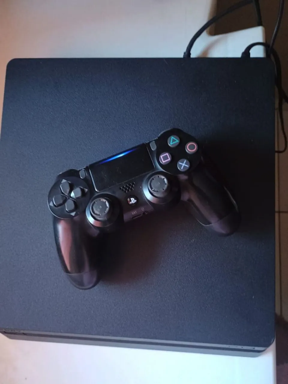 PlayStation 4 com Controle