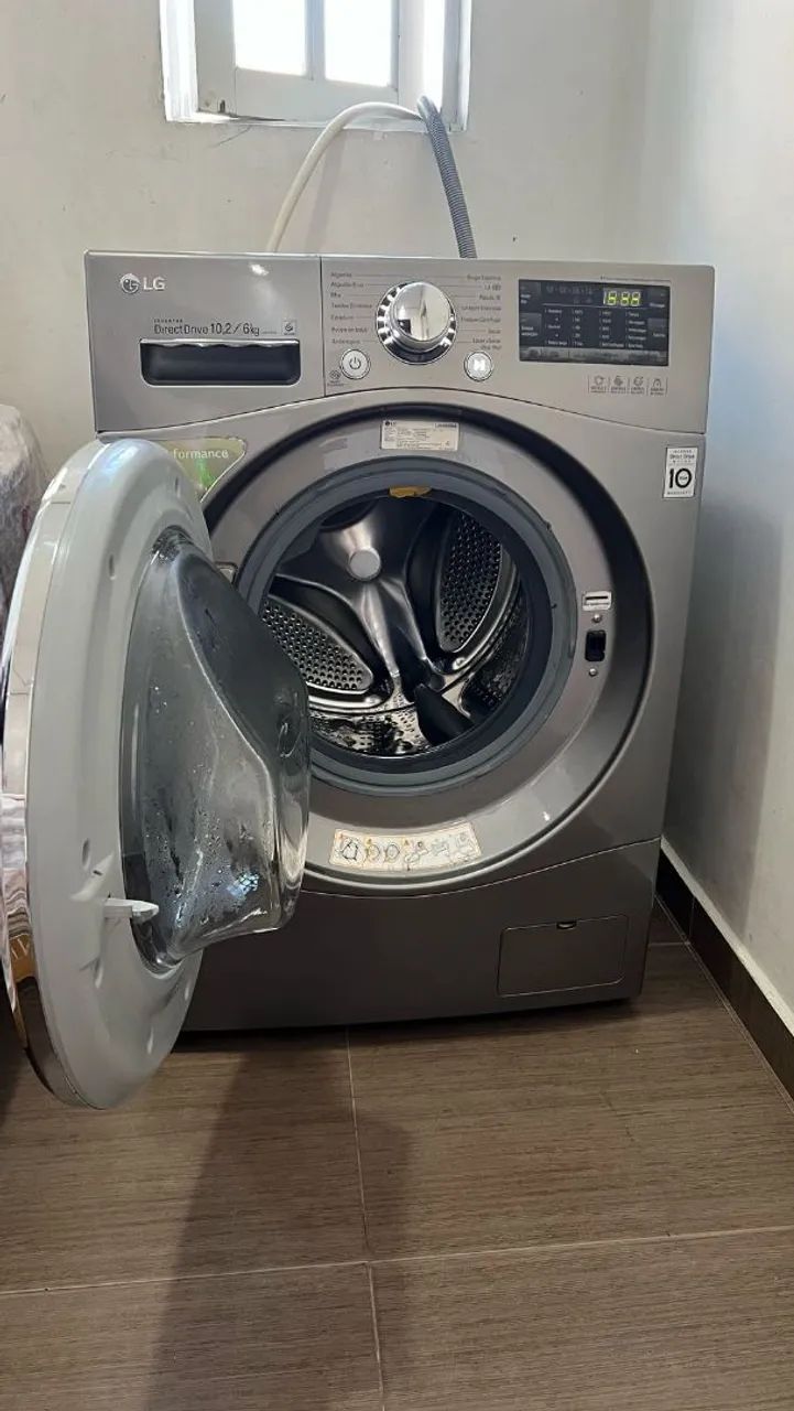 Máquina de Lavar e Secar LG 10,2 kg 110v  - Foto 3