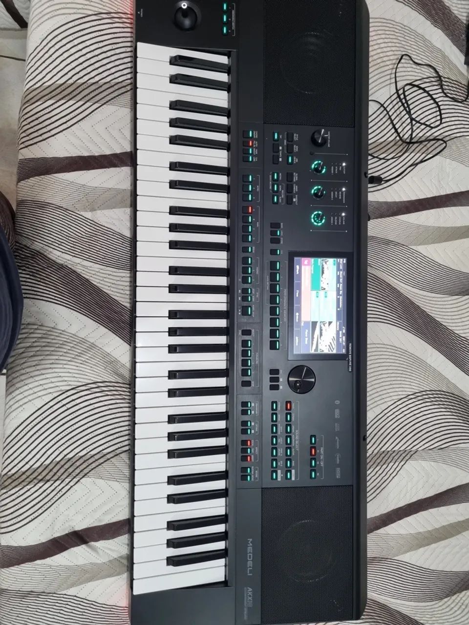 Teclado Medeli AKX10 Atualizado abaixei pra vender logo - Foto 2