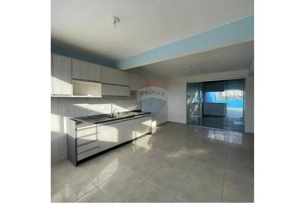 Alugue - Cobertura na laje - Samambaia Norte - QR 203 - Cobertura - 02 quartos