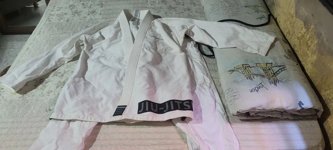 Kimono de Jiu-Jitsu Outshock