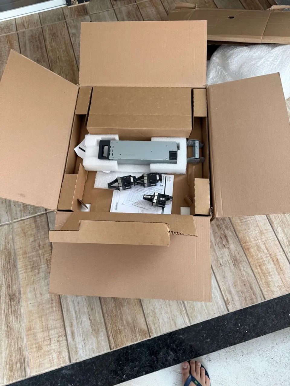 Cisco Switch Catalyst 9200L / 24 portas / 4GB - Foto 4