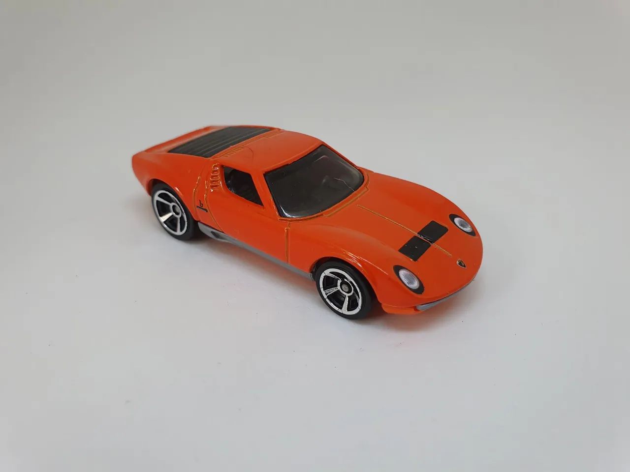 Hot Wheels Lamborghini Miura SV 1971 laranja